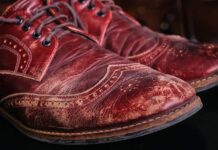 Як видалити потертості зі шкіряного взуття за допомогою побутових засобів